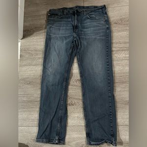 Men’s Levi jeans